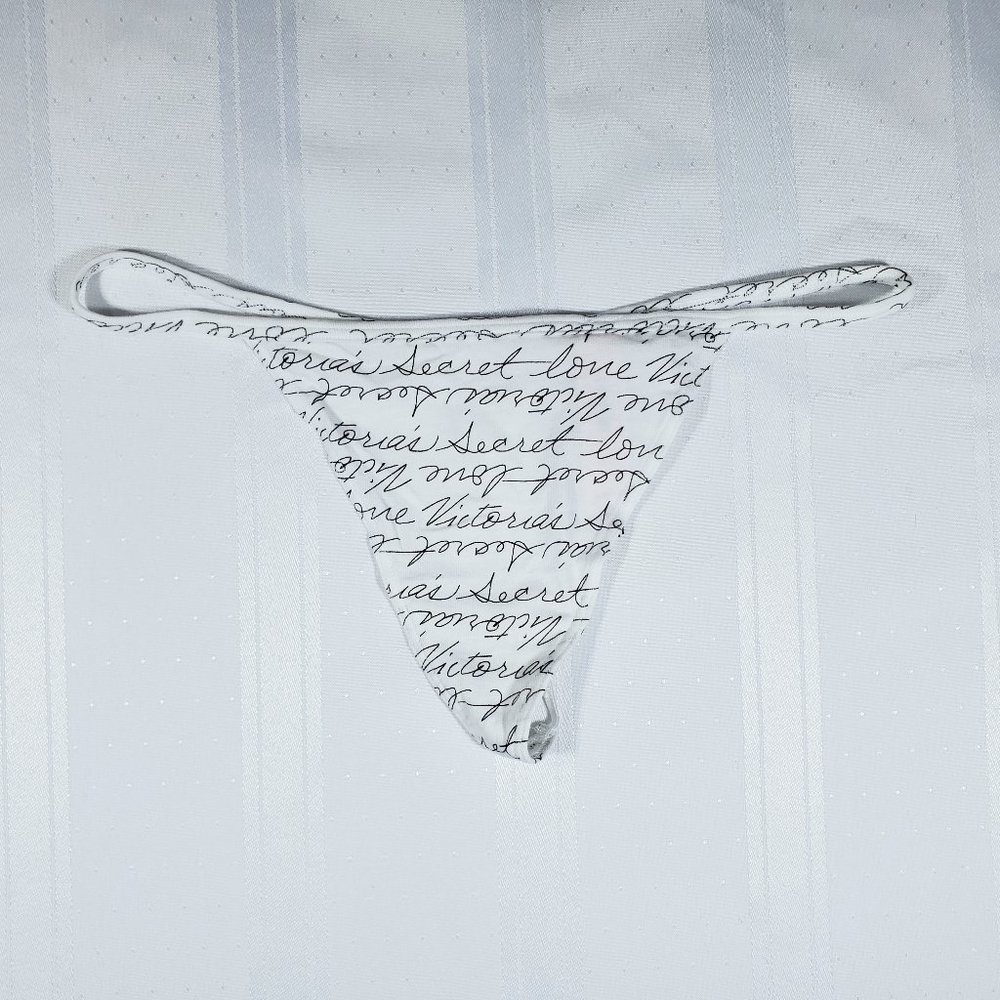 Victoria's Secret Stretch Cotton V-String Panty Size Medium